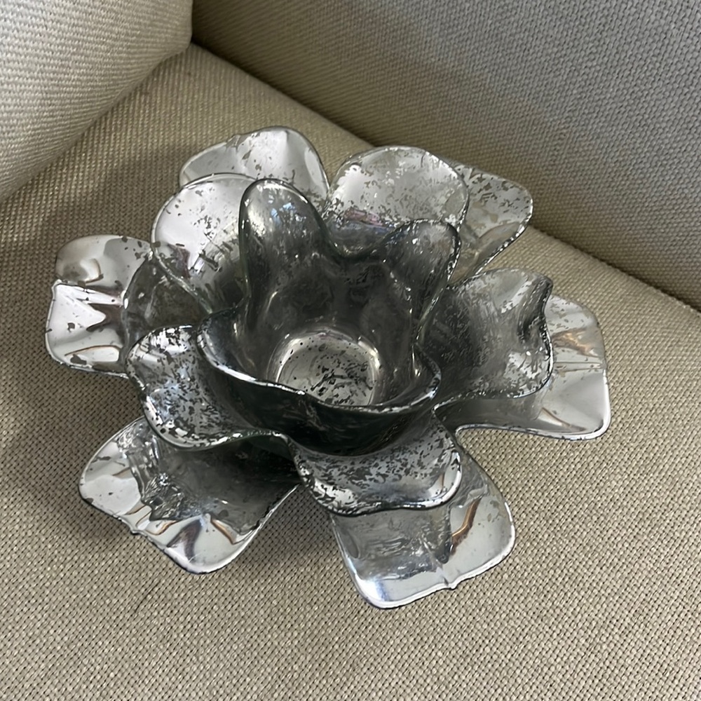 Votive candle holder silvery beautiful.